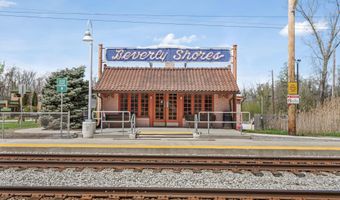 804 E Wilson Ave, Beverly Shores, IN 46301