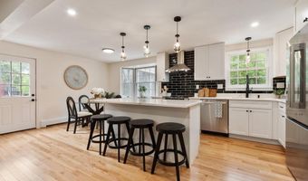 368 Hill Rd, Boxborough, MA 01719
