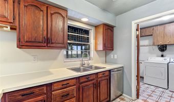 221 DOROTHY St, Auburndale, FL 33823