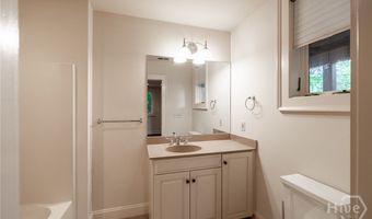38 River Shoals Dr, Athens, GA 30606