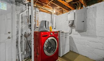 3301 NW DENT Pl NW, Washington, DC 20007