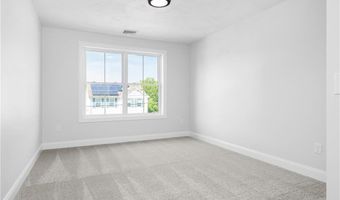 52 Governor St, Cumberland, RI 02864