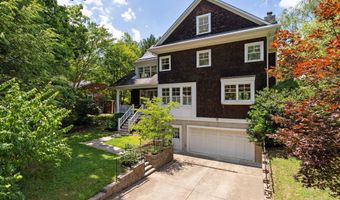7032 WILSON Ln, Bethesda, MD 20817