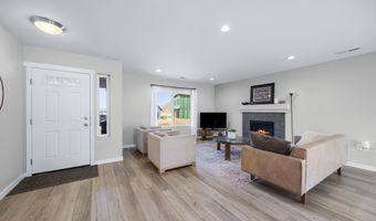 611 Rosewood Dr, Bellevue, ID 83313