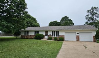1313 S Madison Ave, Aurora, MO 65605