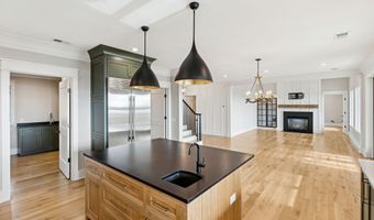 8107 Doar Rd, Awendaw, SC 29429