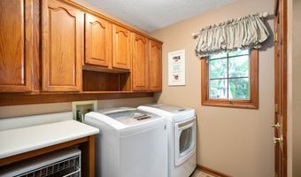 6575 Robin Hood Dr, Indianapolis, IN 46227