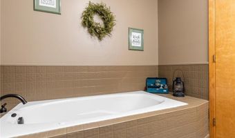 8442 S Union Lake Dr SE, Alexandria, MN 56308