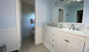 5559 SW 42ND Pl, Bell, FL 32619