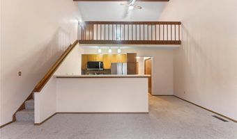 1707 W Hampton Dr, Austintown, OH 44515