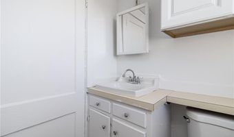 1609 W Main Rd, Middletown, RI 02842