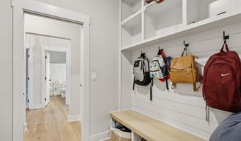 1404 NW Arbor Dr, Ankeny, IA 50023