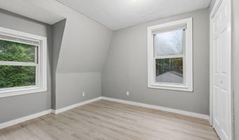 127 Broad St, Auburn, ME 04210