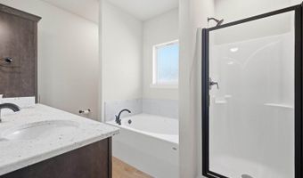 880 Leeward Dr, Biloxi, MS 39532