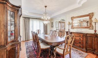 913 S DRYDEN Pl, Arlington Heights, IL 60005