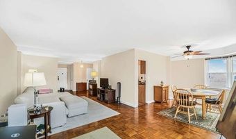 235 Garth Rd Unit E5i, Scarsdale, NY 10583