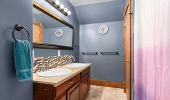 224 E HANCOCK St, Appleton, WI 54911