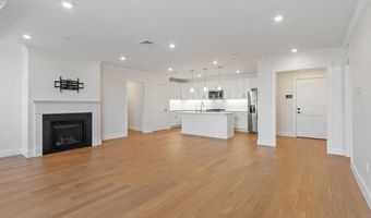 3 Longview Dr 305, Atkinson, NH 03811