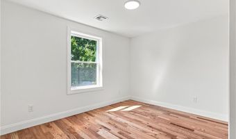 38 Winsor St, Cumberland, RI 02864