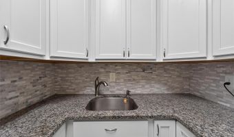 6659 CURRENT Dr, Apollo Beach, FL 33572