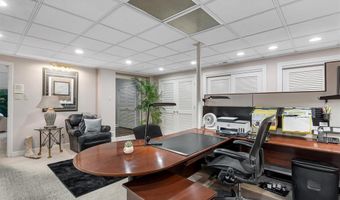 436 Shadowridge Ct, Ballwin, MO 63011