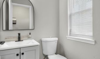 300 SAUNDERS Ave, Bellmawr, NJ 08031