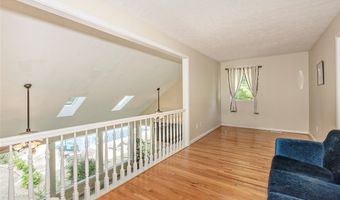 225 Linwood Ln, Aurora, OH 44202