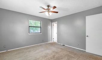 6222 Danbury St, Bel Aire, KS 67220