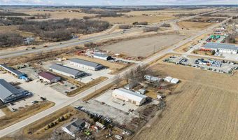 5276 Oakcrest Hill Rd SE, Riverside, IA 52327