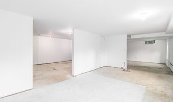 17 Alan Ave, Danbury, CT 06811