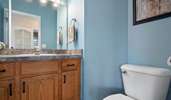 1690 Meadowside Dr, Ann Arbor, MI 48104