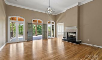 71 Portobello Rd, Arden, NC 28704