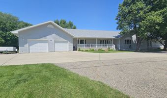 512 W Melgaard Rd, Aberdeen, SD 57401