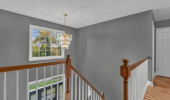 34 Serpentine Dr, Atlantic Highlands, NJ 07716