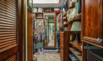 59-502 Kamehameha Hwy B, Haleiwa, HI 96712