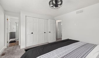1264 Columbus Cir N, Ashland, OH 44805