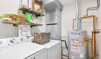 305 E North St, Anna, OH 45302