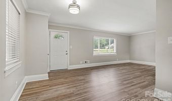 2728 Arnold Dr, Charlotte, NC 28205