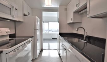 555 E William St 14C, Ann Arbor, MI 48104