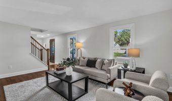 35 Bayside Ave, Barnegat, NJ 08005