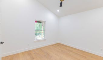 4 Lauder Cir, Bella Vista, AR 72715