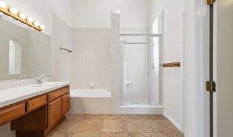 811 Kalpati Crk B, Carlsbad, CA 92008