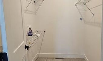 2707 Skyview Ln 2, Cody, WY 82414