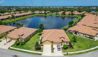 5422 SUNSET FALLS Dr, Apollo Beach, FL 33572