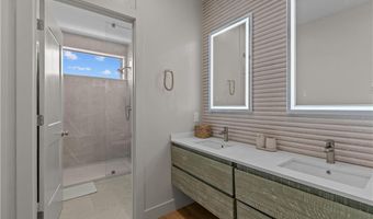 82 Ellery Rd, Newport, RI 02840