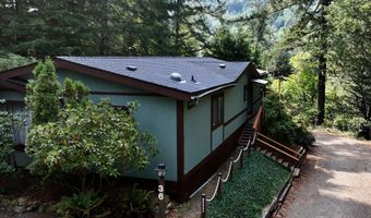 98825 PLEASANT HILL Dr 36, Brookings, OR 97415