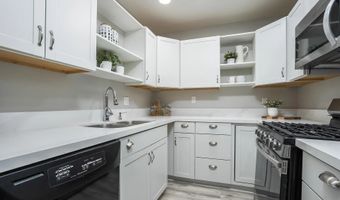 4242 Loma Riviera, San Diego, CA 92110