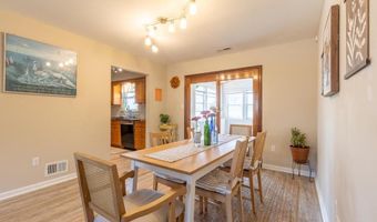 4 REYBURN Ct, Bear, DE 19701