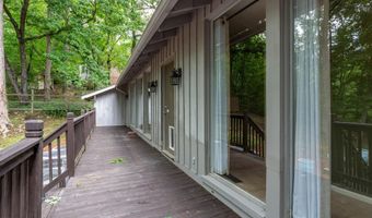 1624 LAKESHORE Dr, Anniston, AL 36207