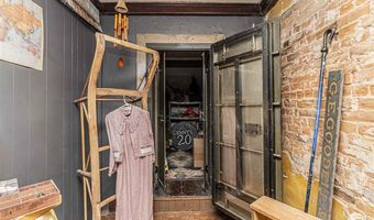 318 N Broadway St, Abilene, KS 67410